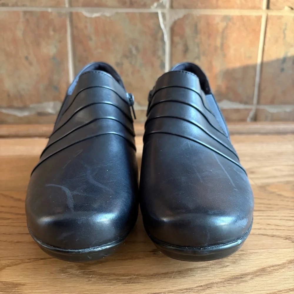 Clarks Women's Navy Emslie Warren Zipper Ankle Boot - Picture 4 of 13